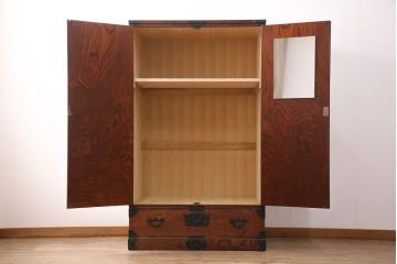 岩谷堂箪笥の洋服タンスをリペア&カスタム!内部のポール・ネクタイ収納・小物入れを取り外し、棚を追加。(ワードローブ)