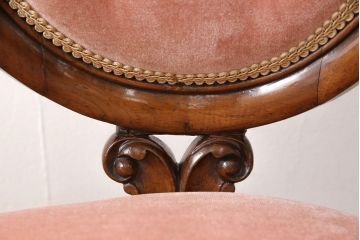 イギリスアンティークの子供用チェアの見た目を変えずに綺麗にリペア!(椅子)