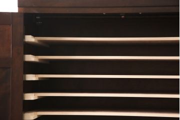 松本民芸家具のワードローブをリペア&カスタム!棚受けと取り外し可能な棚板を12枚製作・設置。(洋服タンス、衣装箪笥)