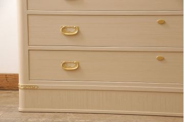 加茂桐箪笥の見た目を変えずに綺麗にリペア!汚れ・欠けを修復し、全体を砥の粉仕上げ。(総桐たんす、総桐箪笥、胴丸、和たんす、収納タンス)