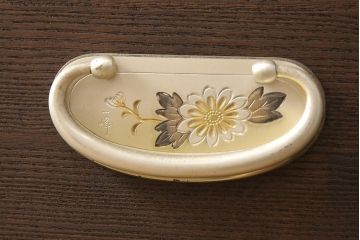 加茂桐箪笥の下段をリペア&カスタム!天板を取り付けサイドボードにリメイク。オーク系の色味に着色仕上げ。(チェスト、リビングボード、引き出し、桐たんす、和タンス)