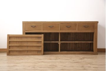 明治期の水屋箪笥をリペア&カスタム!左右で2分割し、天板裏側を補強。それぞれ棚板を追加。全体を脱色し木味を活かしたクリアワックス仕上げ。(食器棚、収納棚、戸棚、キャビネット、リビングボード、サイドボード
