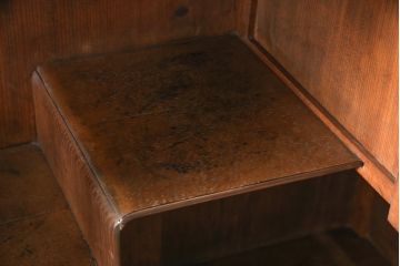 京都産の茶棚の見た目を変えずに綺麗にリペア!(茶箪笥、収納棚、戸棚、重ね箪笥、水屋箪笥、キャビネット)