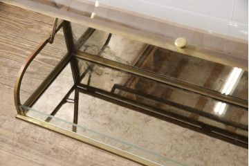 フランスアンティークの卓上ショーケースの見た目を変えずに綺麗にリペア!経年変化をそのままに、可動部のみ調整。(ガラスケース、Rガラス、陳列棚)