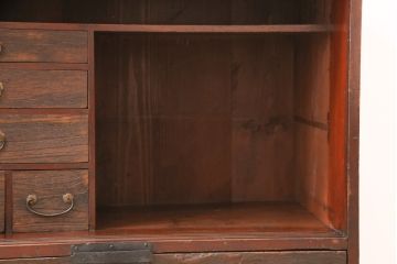 明治期の松本小箪笥をリペア&カスタム!木製脚を取り付け、全体を1トーン落ち着いた色味に着色仕上げ。(収納棚、戸棚、キャビネット、リビングボード、小物収納、小引き出し)