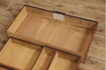 明治期の松本小箪笥をリペア&カスタム!木製脚を取り付け、全体を1トーン落ち着いた色味に着色仕上げ。(収納棚、戸棚、キャビネット、リビングボード、小物収納、小引き出し)