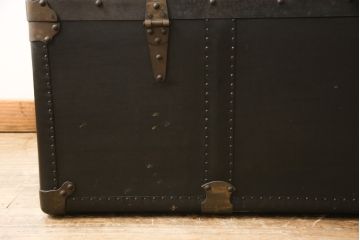 昭和初期の船トランクの見た目を変えずに綺麗にリペア!破損個所は取り外し、可動部を調整。(ローテーブル、センターテーブル、収納、ディスプレイ)