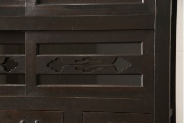 重ね水屋箪笥をリペア&カスタム!引き違い戸の金網をクリアガラスに変更。(収納棚、戸棚、食器棚、キャビネット)