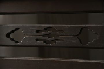 重ね水屋箪笥をリペア&カスタム!引き違い戸の金網をクリアガラスに変更。(収納棚、戸棚、食器棚、キャビネット)