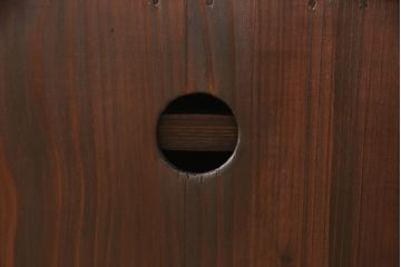 米沢箪笥をリペア&カスタム!ヒノキ無垢材の天板を取り付け、上段の引き出しをフラップダウン式扉に変更しローボードにリメイク。杢目が残るように現状の色味をベースに着色仕上げ。(時代箪笥、テレビ台、ローボード、収納箪笥)