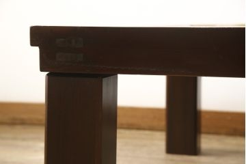 明治大正期の蔵戸をリペア&カスタム!木製脚5本を取り付けテーブルにリメイク。脚は縁の色に合わせて着色し仕上げ。(座卓、ローテーブル)