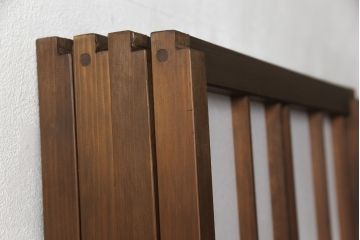 障子戸4枚をリペア&カスタム!リサイズし、戸車・引手金具を取り付け。障子はプラスチック障子に張り替え。現状に近い色味に着色仕上げ。(引き戸、建具)