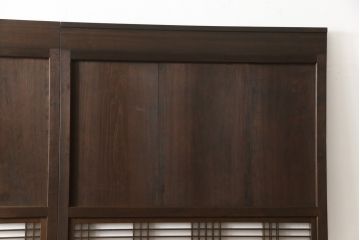 障子帯戸2枚セットをリペア&カスタム!リサイズし、戸車・引手金具を取り付け。障子はプラスチック障子に張り替え。現状に近い色味に着色仕上げ。(引き戸)