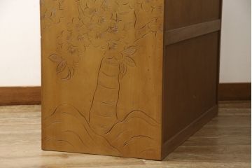 軽井沢彫りのドレッシングチェストをリペア&カスタム!クリーニング・可動部分の調整・接合部分の締め直し・傷消しを施し、上部の鏡は取り外し。溝は埋木して仕上げ。(サイドチェスト、引き出し)