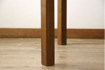 ビンテージのダイニングテーブルをリペア&カスタム!高品質リペアを施し、天板を脚の色と合わせて着色仕上げ。(4人掛け、机)