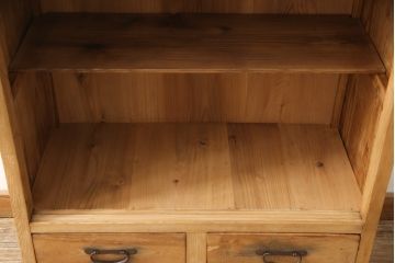 昭和中期の鉄脚付き収納棚の見た目を変えずに綺麗にリペア!クリアワックス塗装で仕上げ。(戸棚、飾り棚、オープン棚)