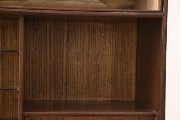アンティークの蛇腹戸(シャッター)付き収納棚の見た目を変えずに綺麗にリペア!木部や接合部・可動部を調整し、キズを消して補修。蜜?ワックスで仕上げ。(茶棚、戸棚)
