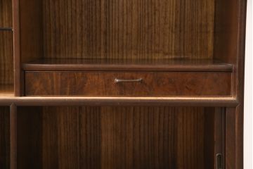 アンティークの蛇腹戸(シャッター)付き収納棚の見た目を変えずに綺麗にリペア!木部や接合部・可動部を調整し、キズを消して補修。蜜?ワックスで仕上げ。(茶棚、戸棚)