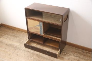 アンティークの蛇腹戸(シャッター)付き収納棚の見た目を変えずに綺麗にリペア!木部や接合部・可動部を調整し、キズを消して補修。蜜?ワックスで仕上げ。(茶棚、戸棚)