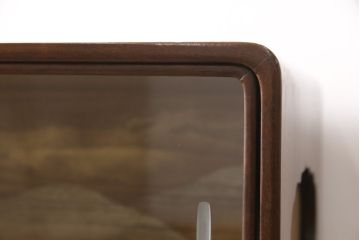 アンティークの蛇腹戸(シャッター)付き収納棚の見た目を変えずに綺麗にリペア!木部や接合部・可動部を調整し、キズを消して補修。蜜?ワックスで仕上げ。(茶棚、戸棚)