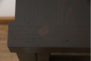 明治〜大正時代の戸棚をリペア&カスタム!建具はガラスをクリアガラスに交換し、引手とねじ込み錠を取り付け。天板は杉材に張り替え、内部は棚板を追加。(ガラス戸棚、キャビネット、収納棚、食器棚)