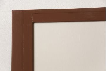 昭和後期の組子入りふすまをリペア&カスタム!リサイズし、開き戸として使えるよう仕様を変更。引手は埋木処理。襖紙を張り替え、本体は現状に近い色味に着色仕上げ。(引き戸、帯戸)
