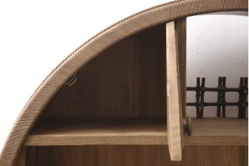 和製ビンテージの丸型茶棚の見た目を変えずに綺麗にリペア!桐材本来の美しさを活かした木地色仕上げ。(飾り棚、茶箪笥、水屋箪笥、収納棚、ヴィンテージ家具)