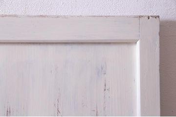 明治期の板戸をリペア&カスタム!オリジナルのステンドグラスをはめ込み、アンティークホワイトでペイント仕上げ。(引き戸、建具)