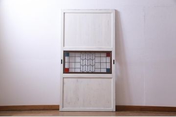 明治期の板戸をリペア&カスタム!オリジナルのステンドグラスをはめ込み、アンティークホワイトでペイント仕上げ。(引き戸、建具)