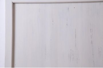 明治期の板戸をリペア&カスタム!オリジナルのステンドグラスをはめ込み、アンティークホワイトでペイント仕上げ。(引き戸、建具)