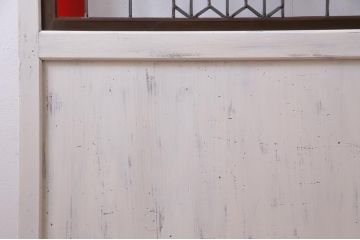 明治期の板戸をリペア&カスタム!オリジナルのステンドグラスをはめ込み、アンティークホワイトでペイント仕上げ。(引き戸、建具)