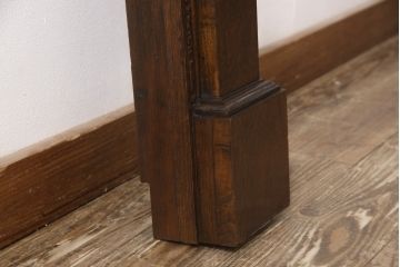 イギリスアンティークのマントルピースをリペア&カスタム!巾木のサイズに合わせ、本体両脚(壁側)に切欠き加工。(暖炉、ファイヤープレイス、ディスプレイ)