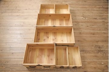 明治大正期の時代箪笥をリペア&カスタム!ストリップド加工を行い、鉄脚を取り付け。(和たんす、整理箪笥、収納箪笥、チェスト、引き出し)