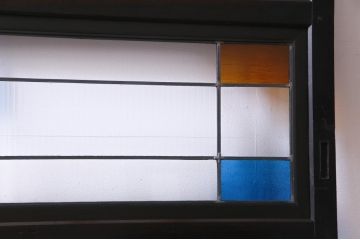 明治大正期の帯戸をリペア&カスタム!オリジナルのステンドグラスをはめ込み、木目を活かして着色仕上げ。(引き戸、板戸、ガラス戸、建具)