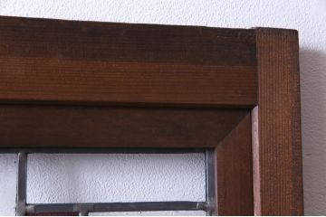 昭和初期の引き戸をリペア&カスタム!オリジナルのステンドグラスをはめ込み、落ち着いた茶色に着色仕上げ。(ガラス戸、建具)