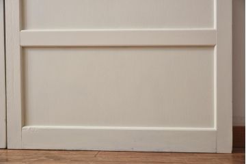 引き戸2枚をリペア&カスタム!オリジナルのステンドグラスをはめ込み、全体をアンティークホワイトでペイント仕上げ。(ガラス戸、建具)