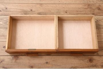 木製本箱をリペア&カスタム!建具にオリジナルのステンドグラスを使用。(収納棚、戸棚、キャビネット、ブックケース)