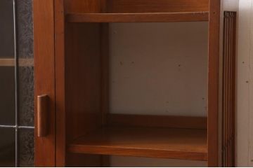木製本箱をリペア&カスタム!建具にオリジナルのステンドグラスを使用。(収納棚、戸棚、キャビネット、ブックケース)