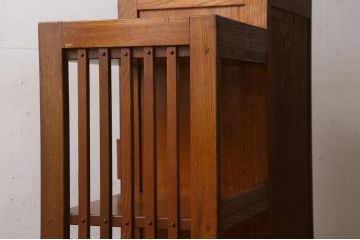 木製本箱をリペア&カスタム!建具にオリジナルのステンドグラスを使用。(収納棚、戸棚、キャビネット、ブックケース)