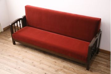 アンティークのソファベッドをリペア&カスタム!座面内部のスプリングを取り外し、ウレタンに交換。指定の生地に張り替え。(3人掛けソファ、トリプルソファ)
