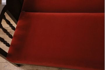 アンティークのソファベッドをリペア&カスタム!座面内部のスプリングを取り外し、ウレタンに交換。指定の生地に張り替え。(3人掛けソファ、トリプルソファ)