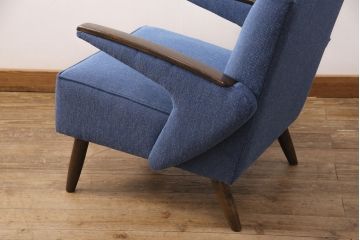 ヴィンテージの1人掛けソファをリペア&カスタム!指定の生地に張り替え、ボタンと縁のパイピングを再現。(1Pソファ、アームソファ)