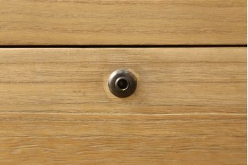 桐箪笥をリペア&カスタム!上段引き出しを外し、オープン棚仕様に。天板と鉄脚を取り付け、背面に配線用の穴あけ加工。ワックスにて仕上げ。(和タンス、ローチェスト、テレビ台、テレビボード、ローボード、リビングボード)