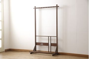 アンティークの弓立てをリペア&カスタム!幅をリサイズし、現状よりも1トーン濃い色味に着色仕上げ。(弓道、矢、武具)