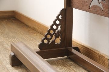 アンティークの弓立てをリペア&カスタム!幅をリサイズし、現状よりも1トーン濃い色味に着色仕上げ。(弓道、矢、武具)
