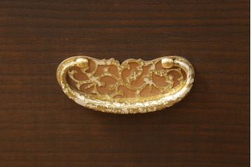 伝統工芸士・中沢和夫作の加茂桐箪笥をリペア&カスタム!オーク系の着色仕上げ。(胴丸、総桐たんす、ワードローブ、衣装箪笥、和タンス、洋服タンス)