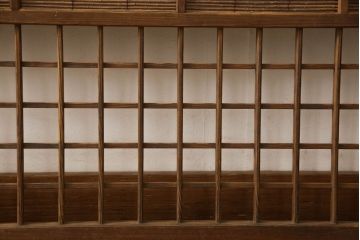 御簾戸4枚をリペア&カスタム!損傷個所を修復しリサイズ。現状の色味を活かして着色仕上げ。(簾戸、簀戸、葭戸、夏障子、夏戸、葦戸)