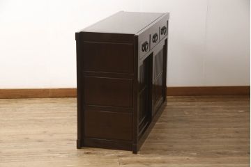 水屋箪笥サイドボードをリペア&カスタム!引き戸裏面をクリアガラスに変更し、本体を現状の色味をベースに着色仕上げ。(キャビネット、食器棚、戸棚、収納棚)
