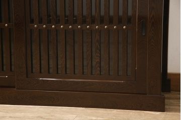 水屋箪笥サイドボードをリペア&カスタム!引き戸裏面をクリアガラスに変更し、本体を現状の色味をベースに着色仕上げ。(キャビネット、食器棚、戸棚、収納棚)