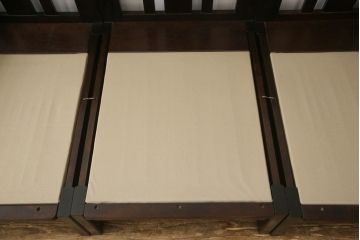 北海道民芸家具の2人掛けソファをリペア&カスタム!高品質リペアを施し、座面と背もたれのクッション内部を交換し、生地を張り替え。(3人掛けソファ、3P)
